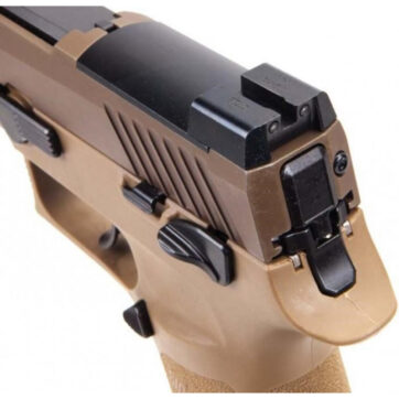 PISTOLA P320-M17 COYOTE C/ TRAVA E CALIBRE 9MM - SIG SAUER - Imagem 4